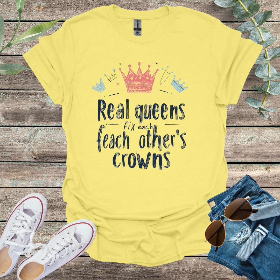 Cook&Play T-Shirt Cornsilk / S Real Queens Fix each other's Crown